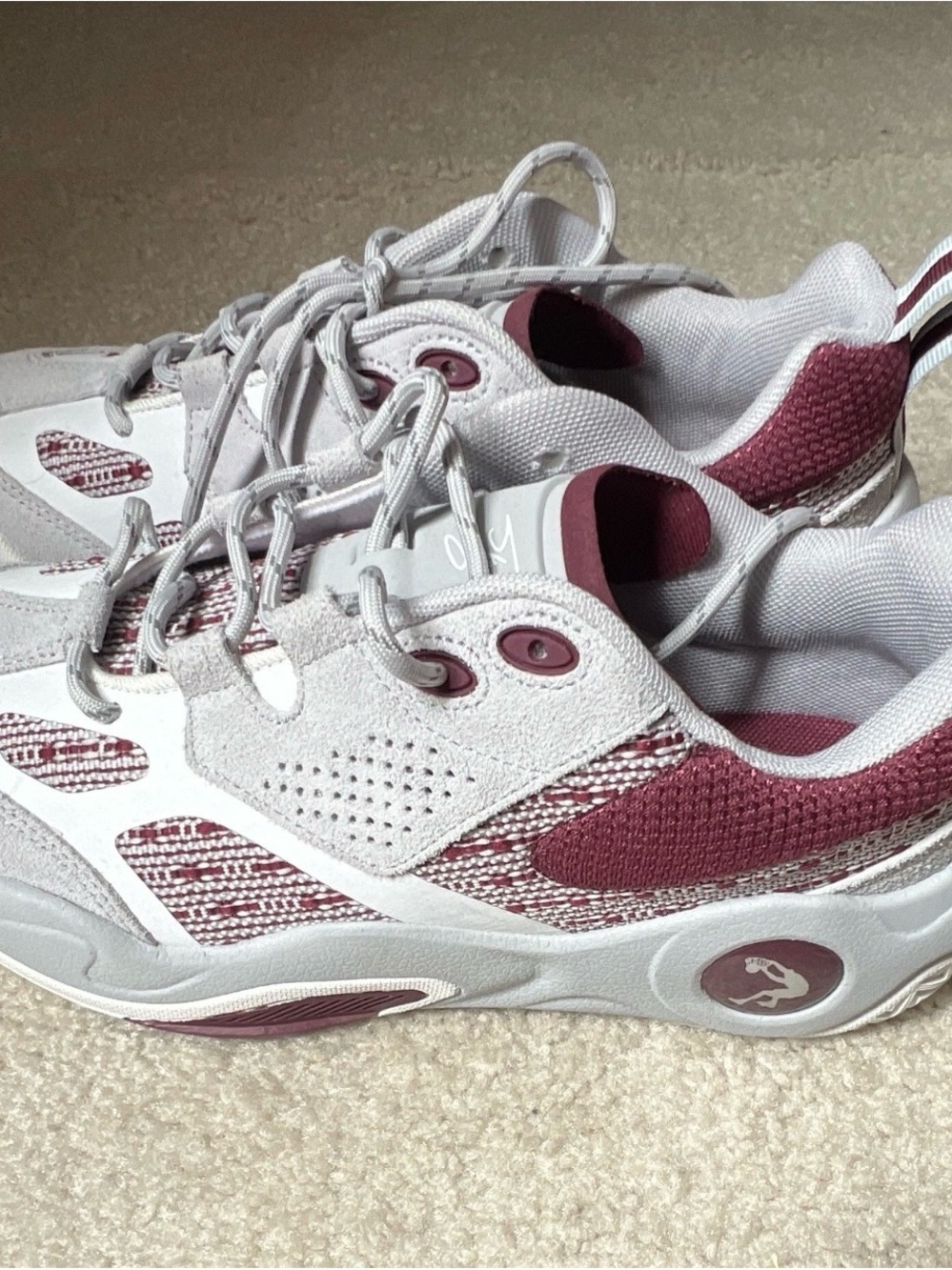 Men's Athletic Sneakers in White and Burgundy - Supportive Lace-Up Trainers